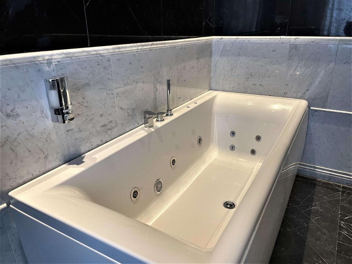 Vasa, Bw Signature Collection 3*